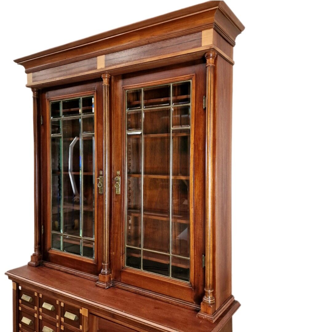 Armoire d’apothicaire Art Déco en acajou et marbre, 1909