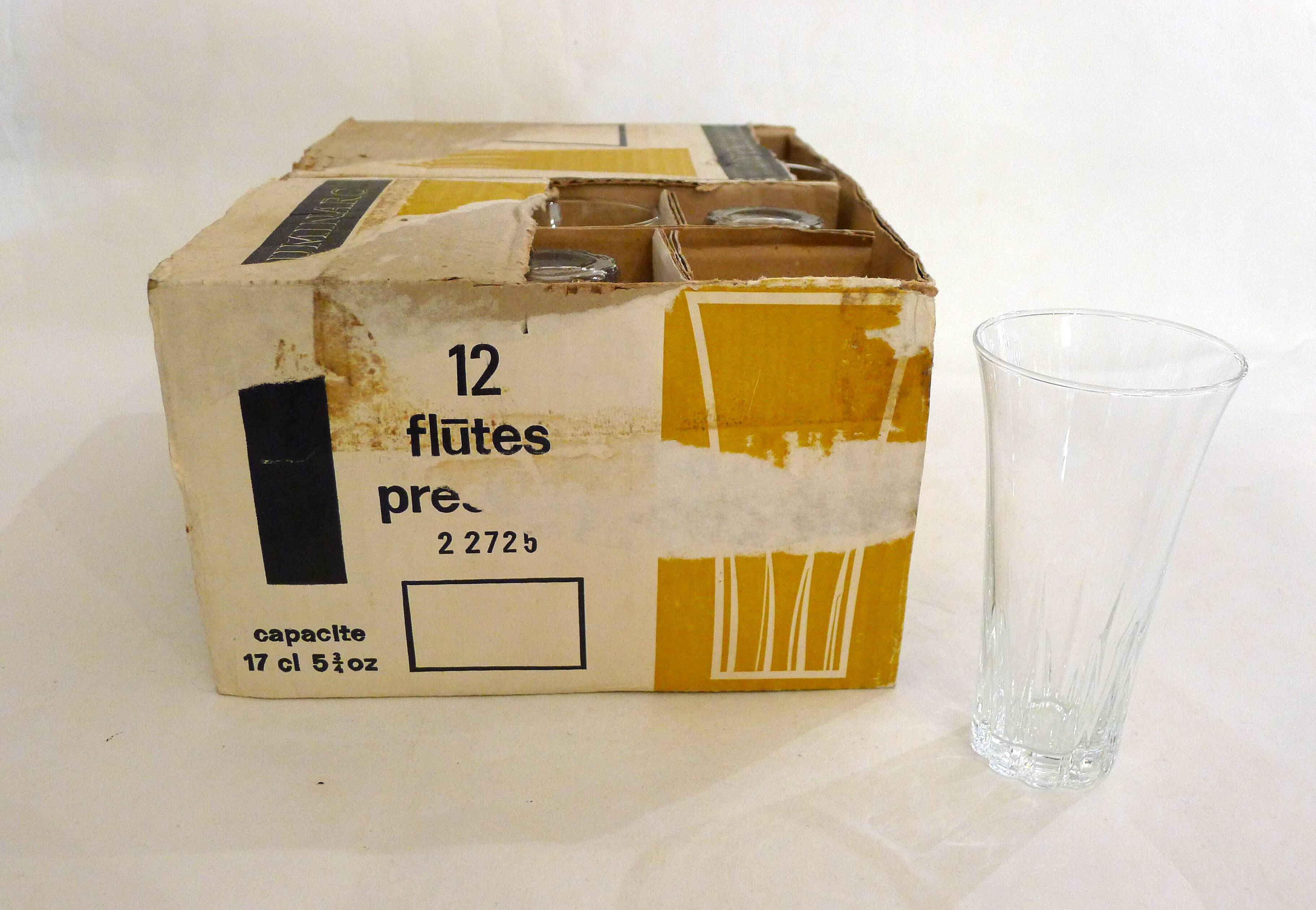 Set de 12 flûtes Luminarc 1970'