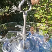 Very nice glass serving stand in very good condition.
