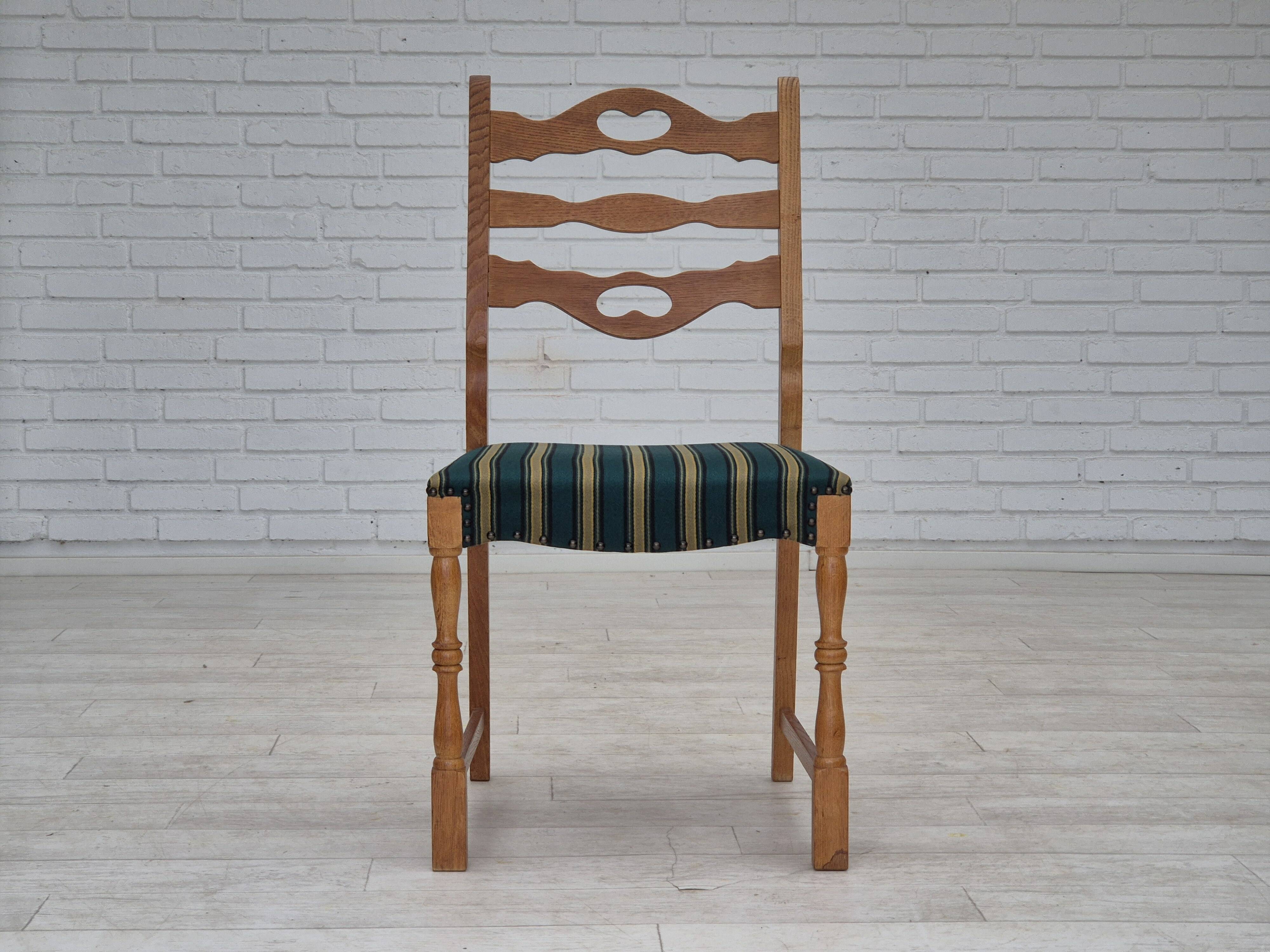 1970s, set of 6 Danish dining chairs, original condition, oak wood, furniture wool.