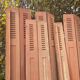 Volets anciens persiennes en parties hautes panneaux pliants bois massif