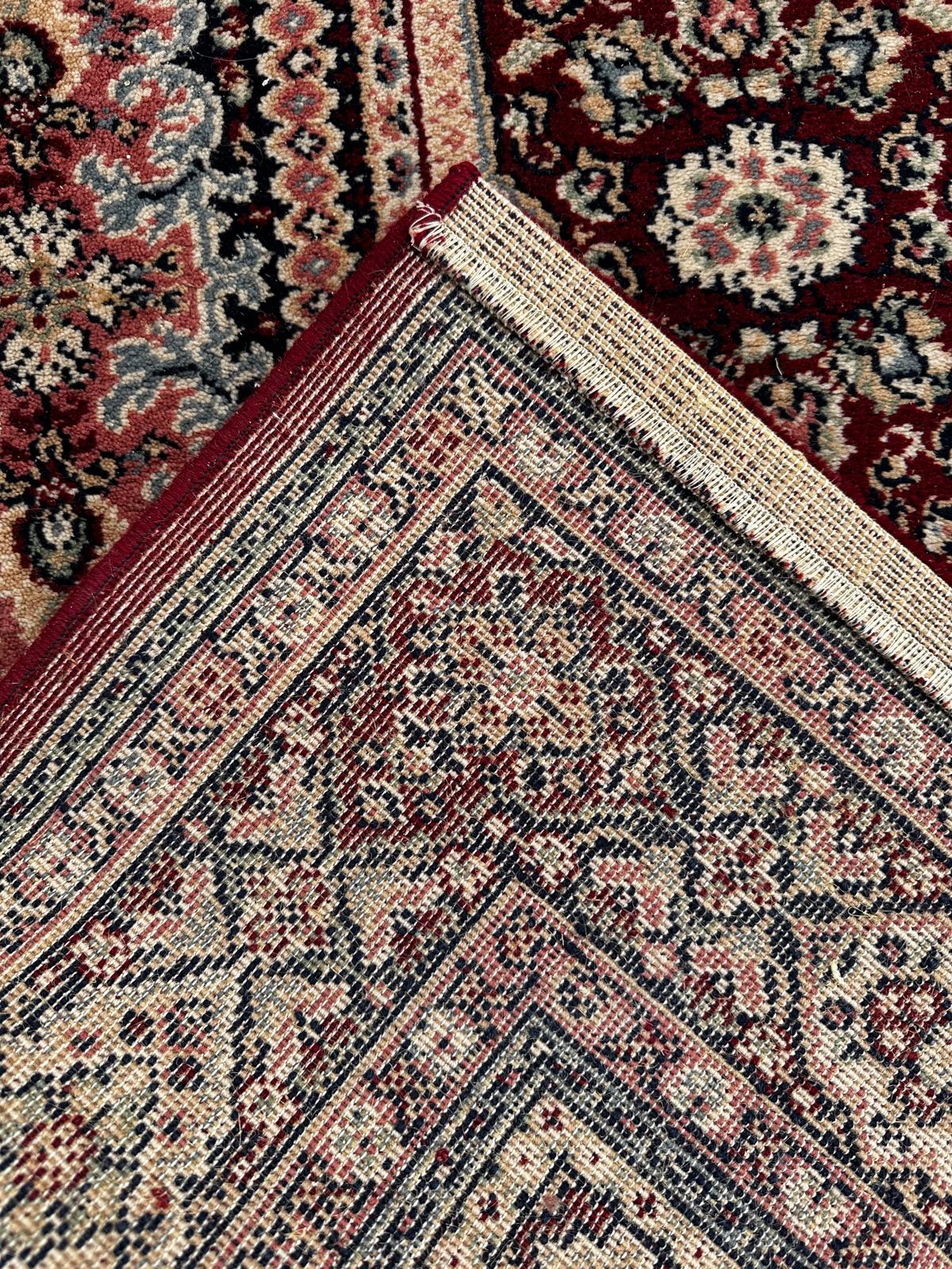 Oriental style rug 230cm x 170cm