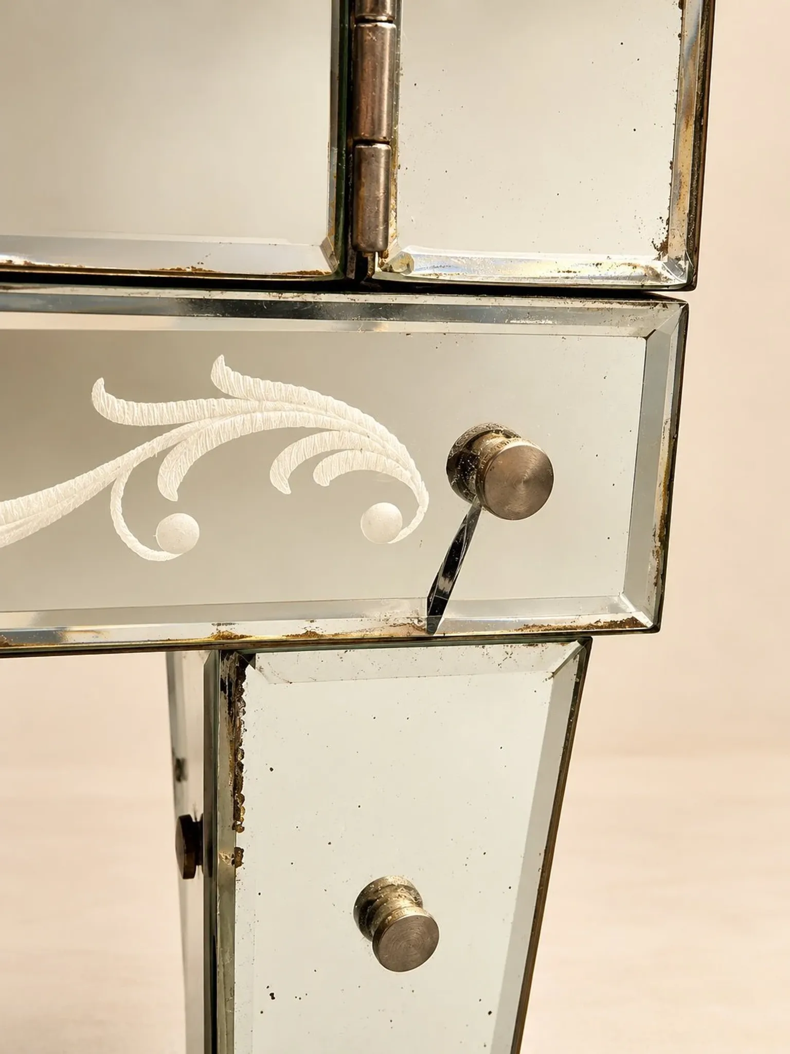 Art Deco Venetian Buffet Bar – Gilded and Bevelled Glass – 1940s