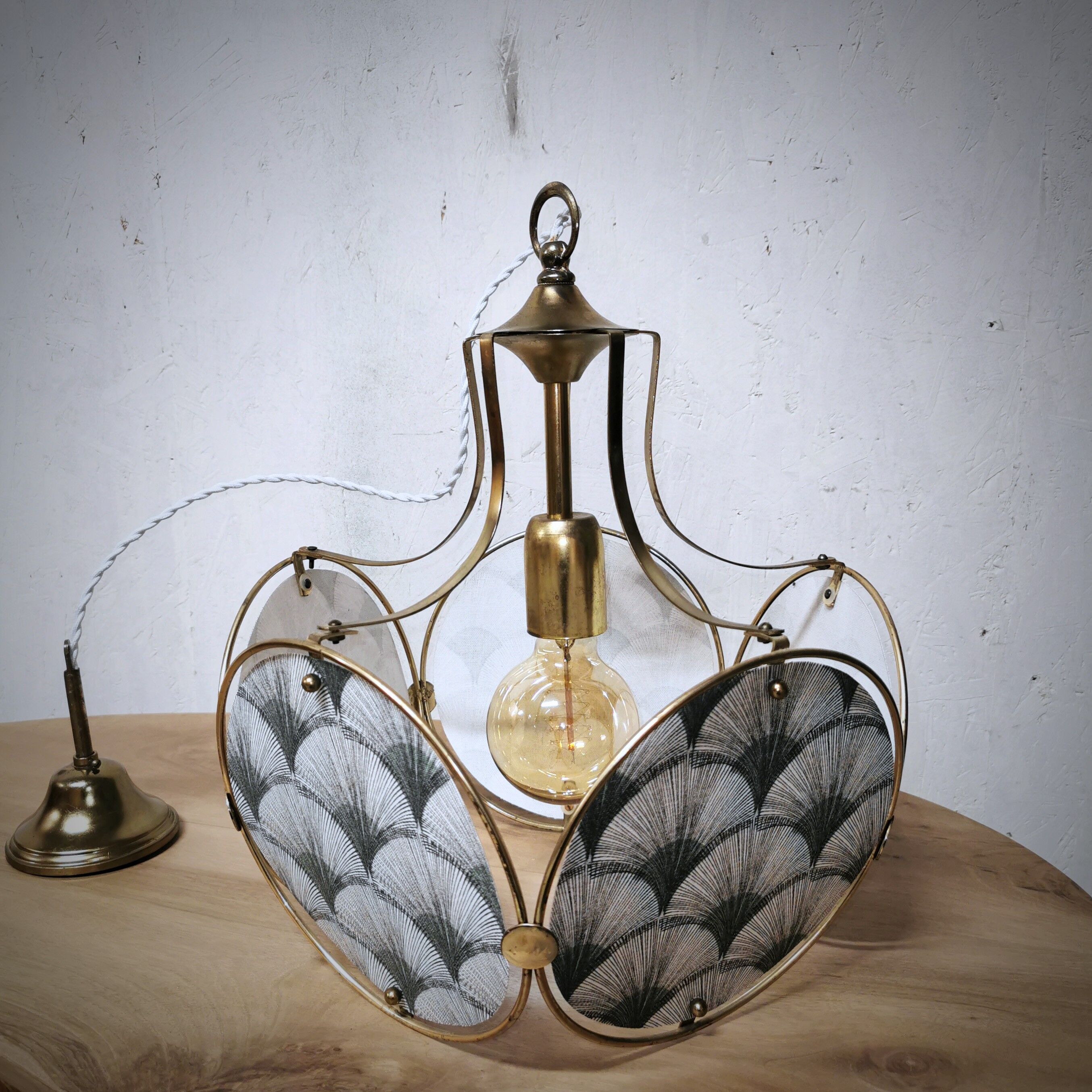 Suspension 5 panels, golden structure