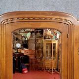 Armoire époque Art Déco en noyer vers 1920-1940