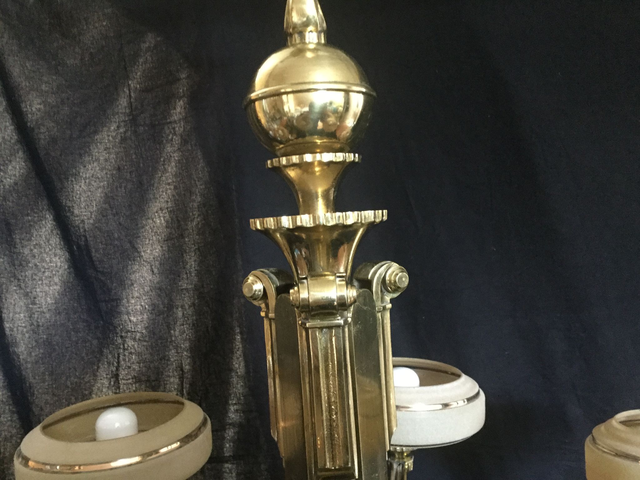 Lustre Art Déco en bronze 6 lumières