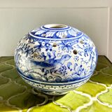 Vase pique flowers monochrome blue decoration