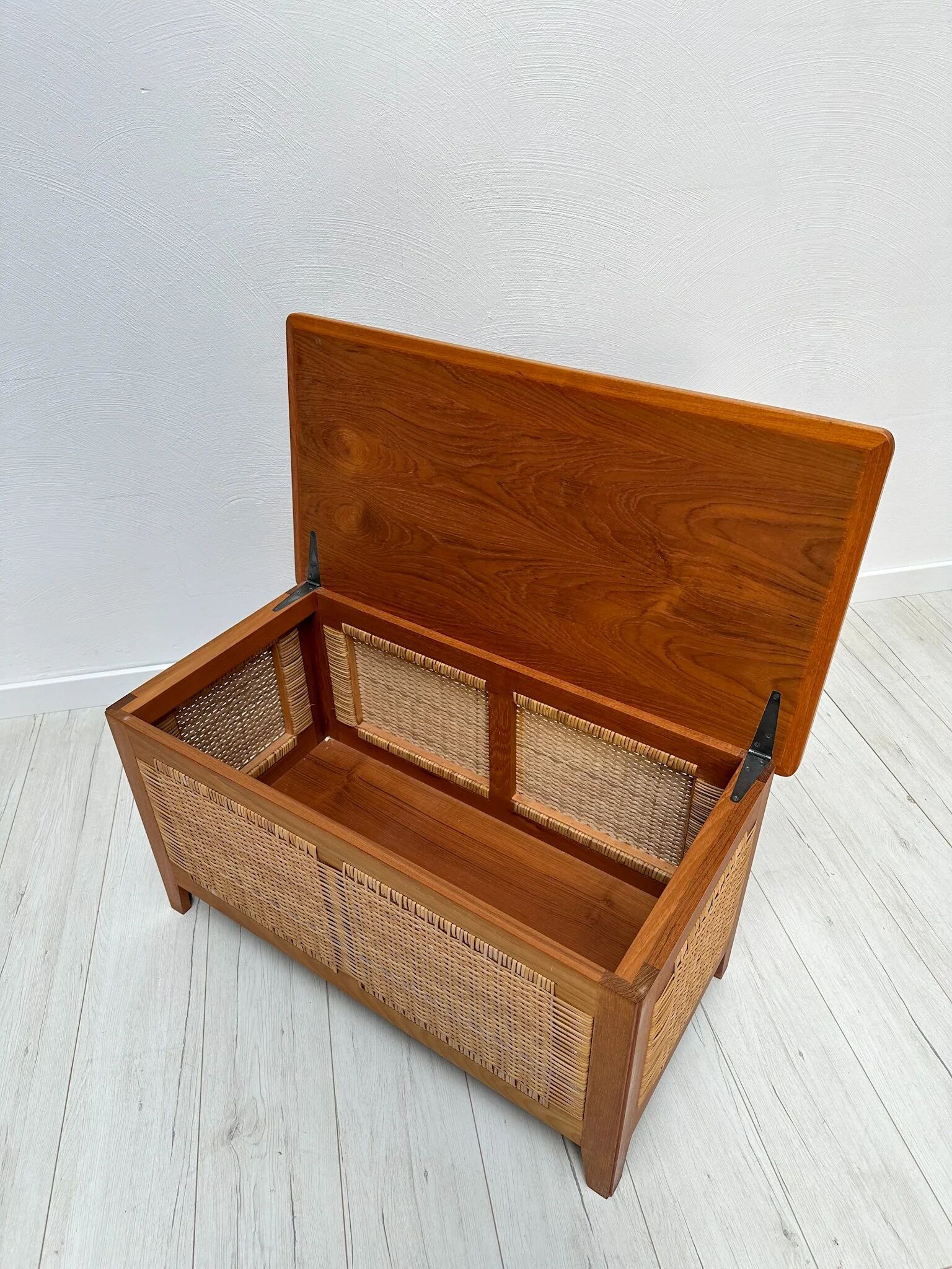 1960s vintage Danish teak blanket chest / storage bench by Kai Winding for Poul Hundevad