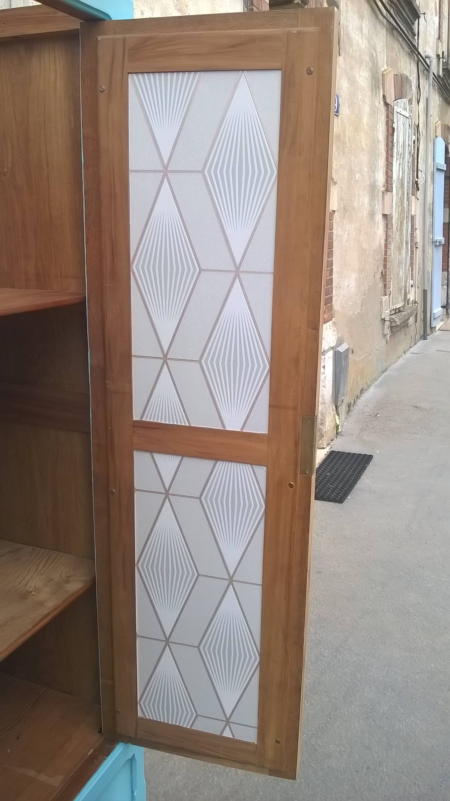 Parisian hotel wardrobe from the 1930s