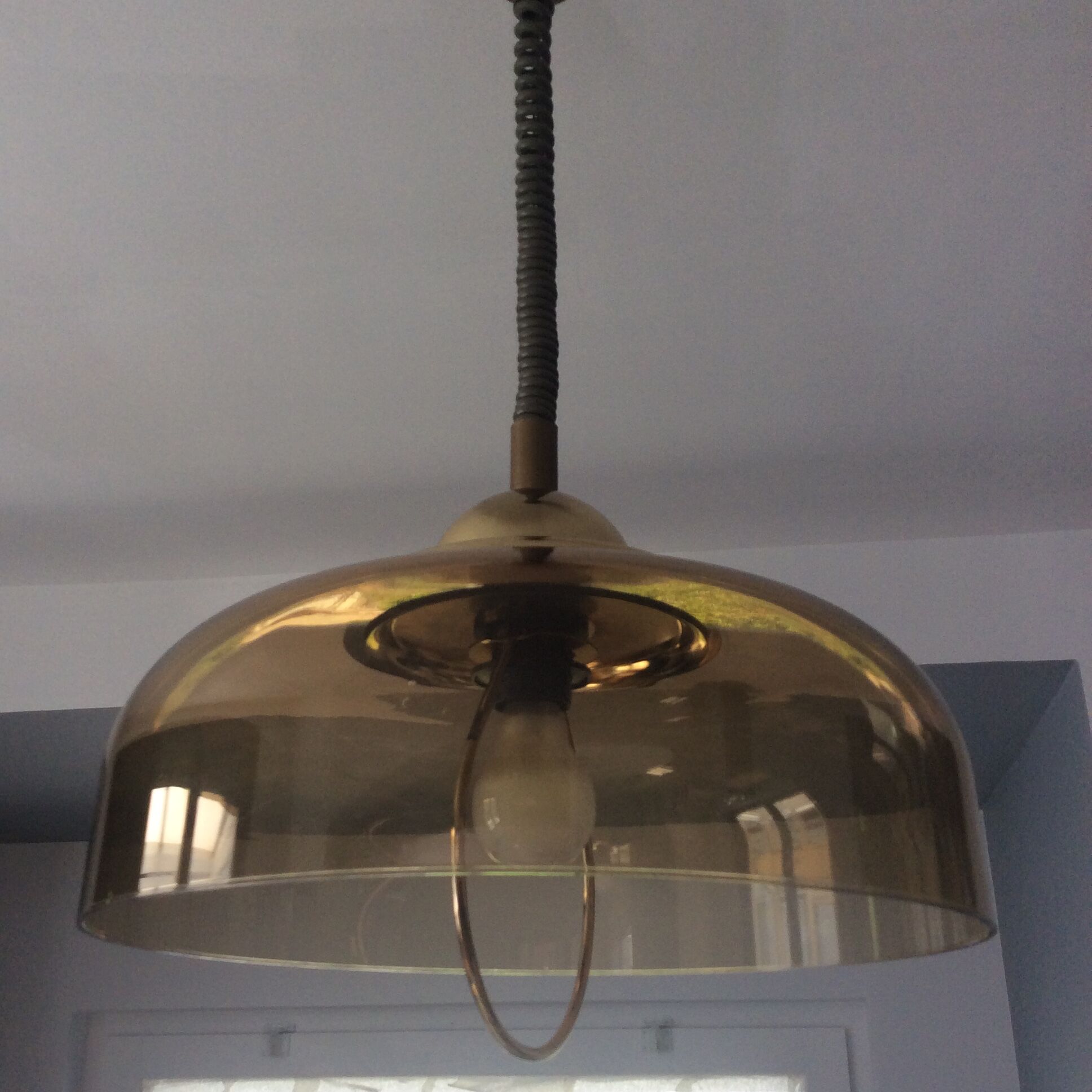 Vintage 70s suspension in smoked plexiglass