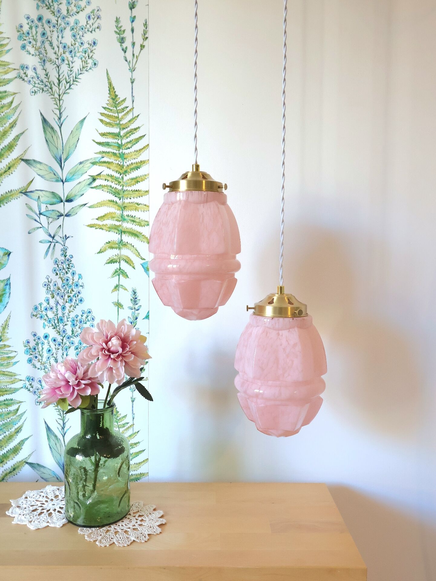 Art Deco glass suspensions from Clichy in pink – Skyscraper style