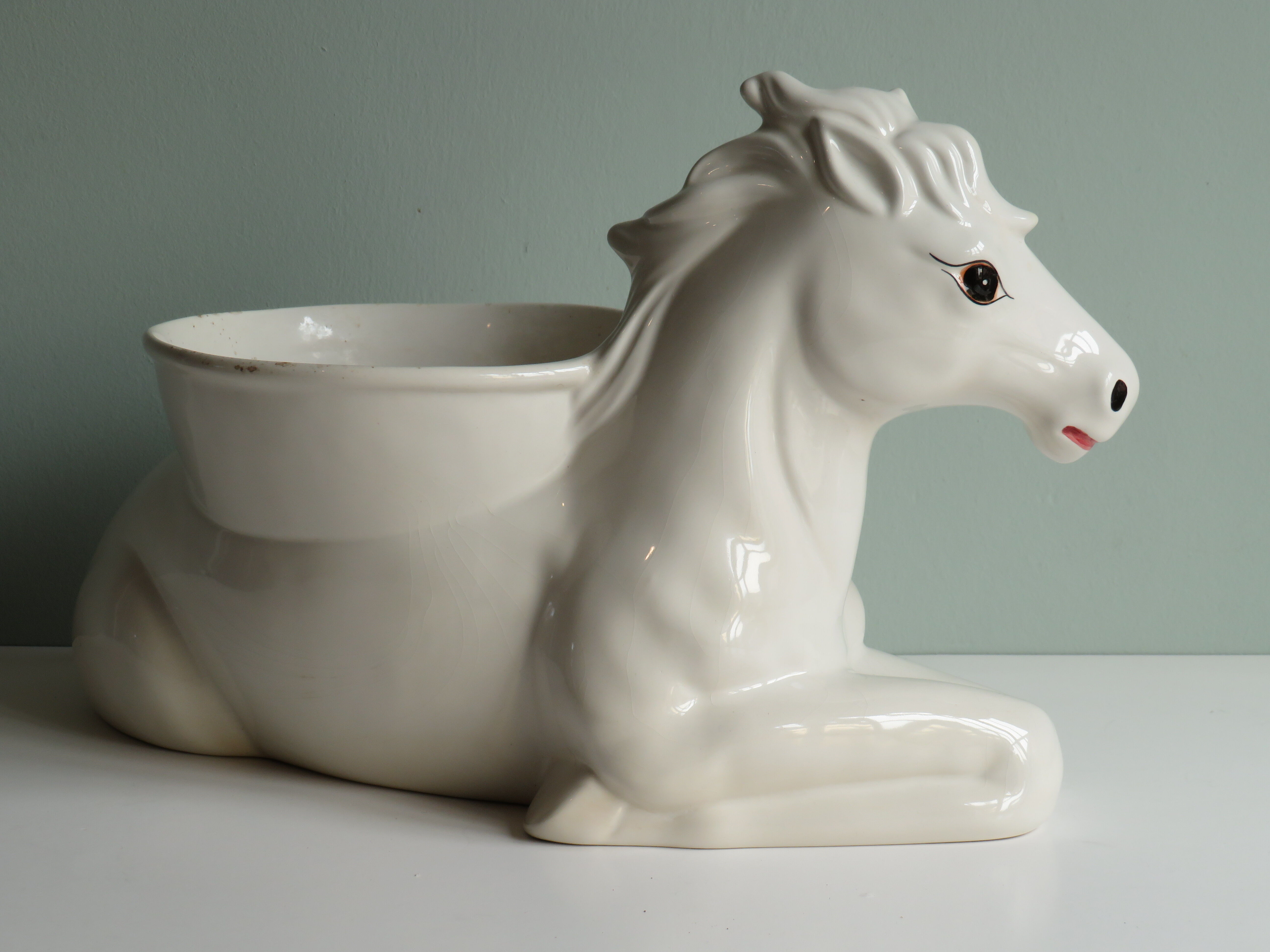 White glazed ceramic pot cover, 1950