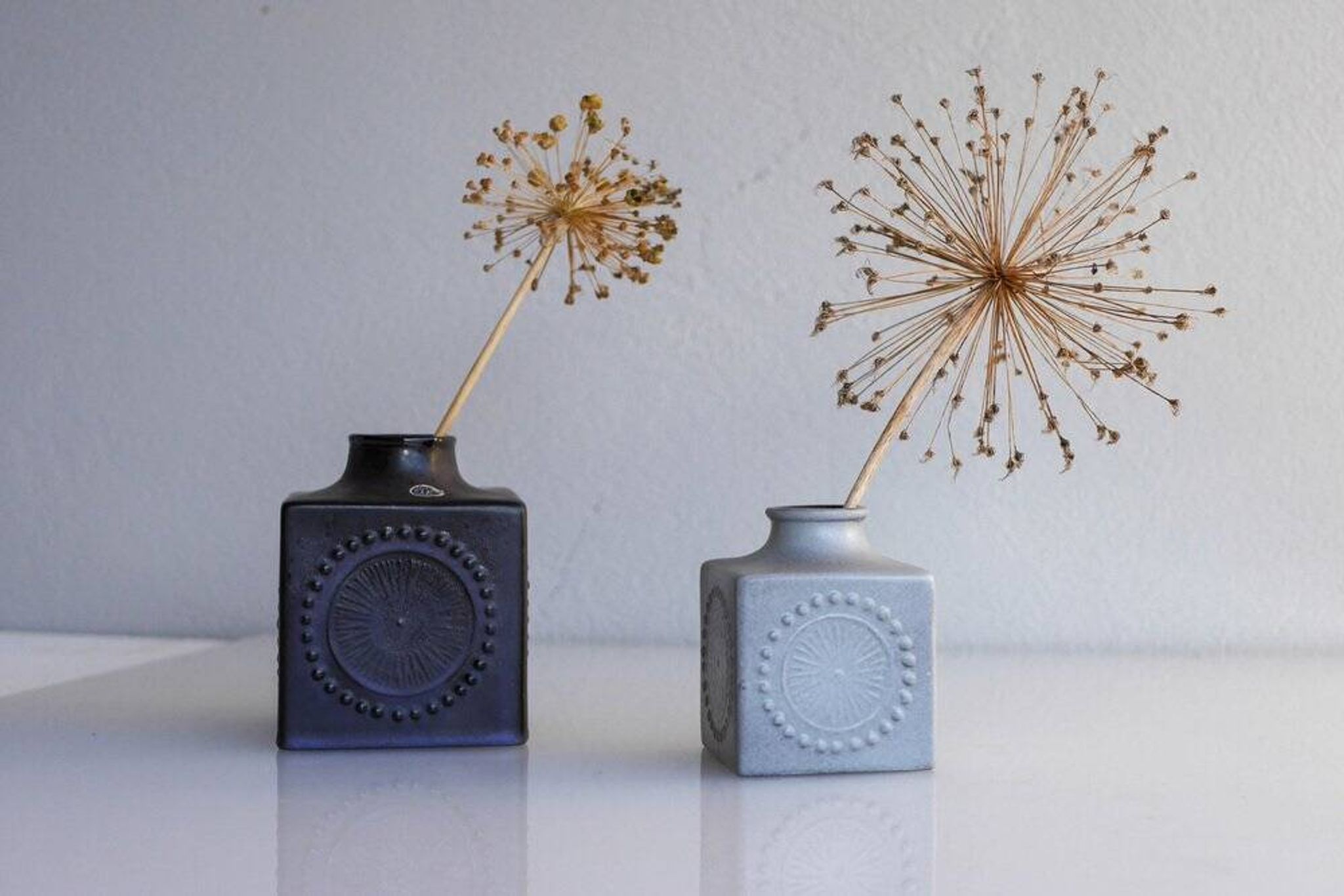 Mid-century Scandinavian modern art pottery vases in ceramic by Göran Andersson for Upsala Ekeby, Sweden, 1970s, set of 2