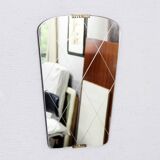 Free-form engraved mirror, 33x53 cm