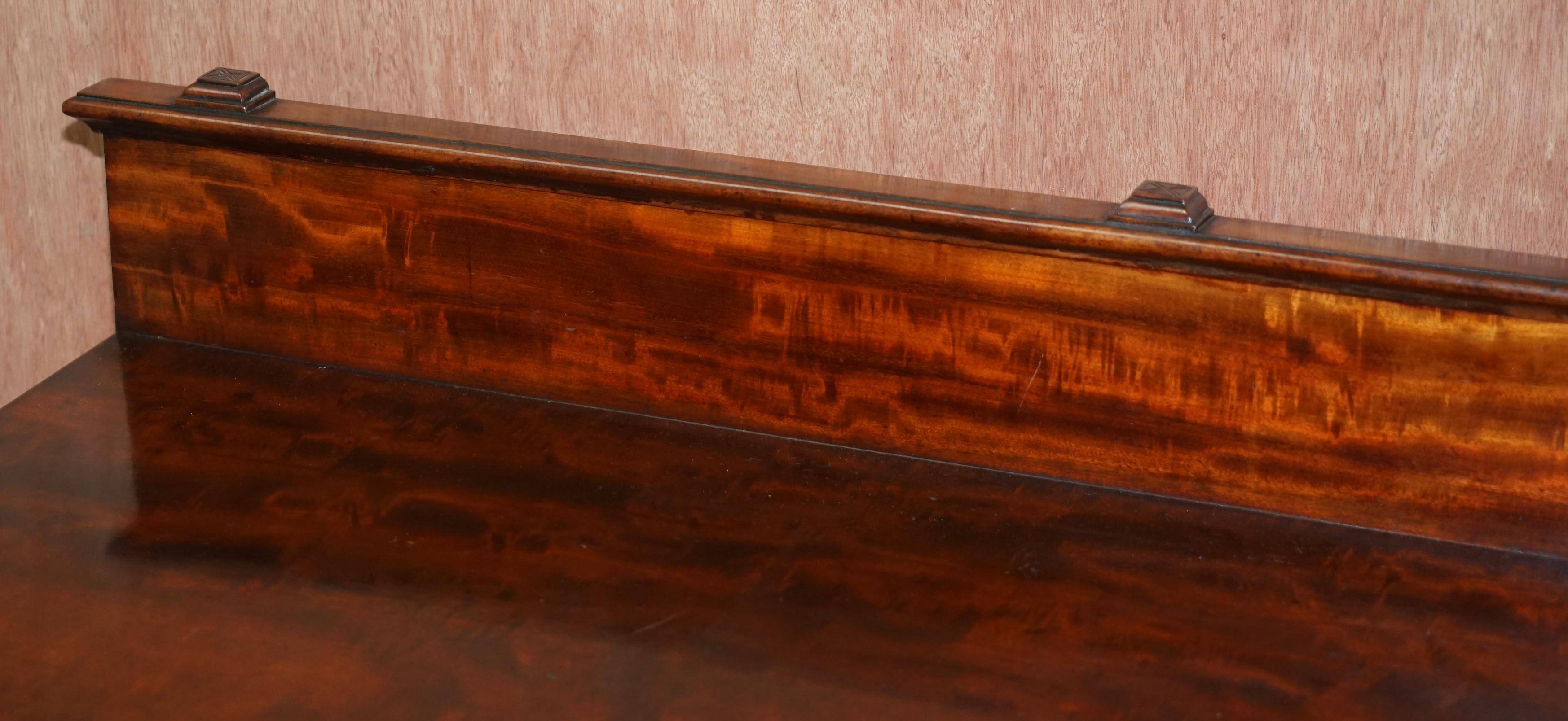 Buffet William IV in carved Cuban hardwood, circa 1830.