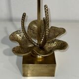 Lampe nénuphar Lilly en bronze et laiton attribuée à la Maison Charles. Vers 1970