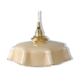 Suspension opaline