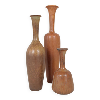Modern group mid-century of 3 earthenware vases Rörstrand by Gunnar Nylund, Sweden