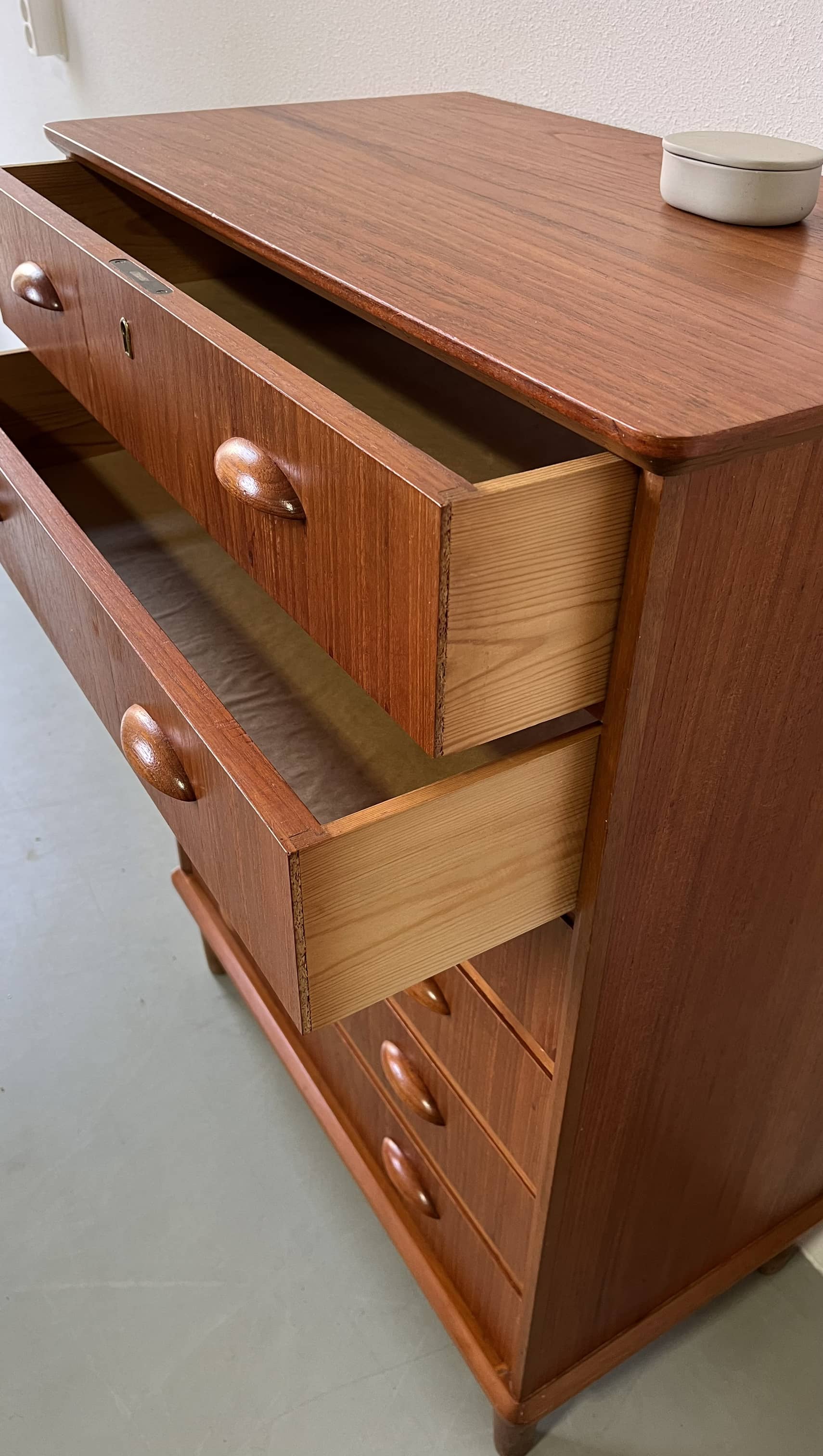 Commode danoise en teck