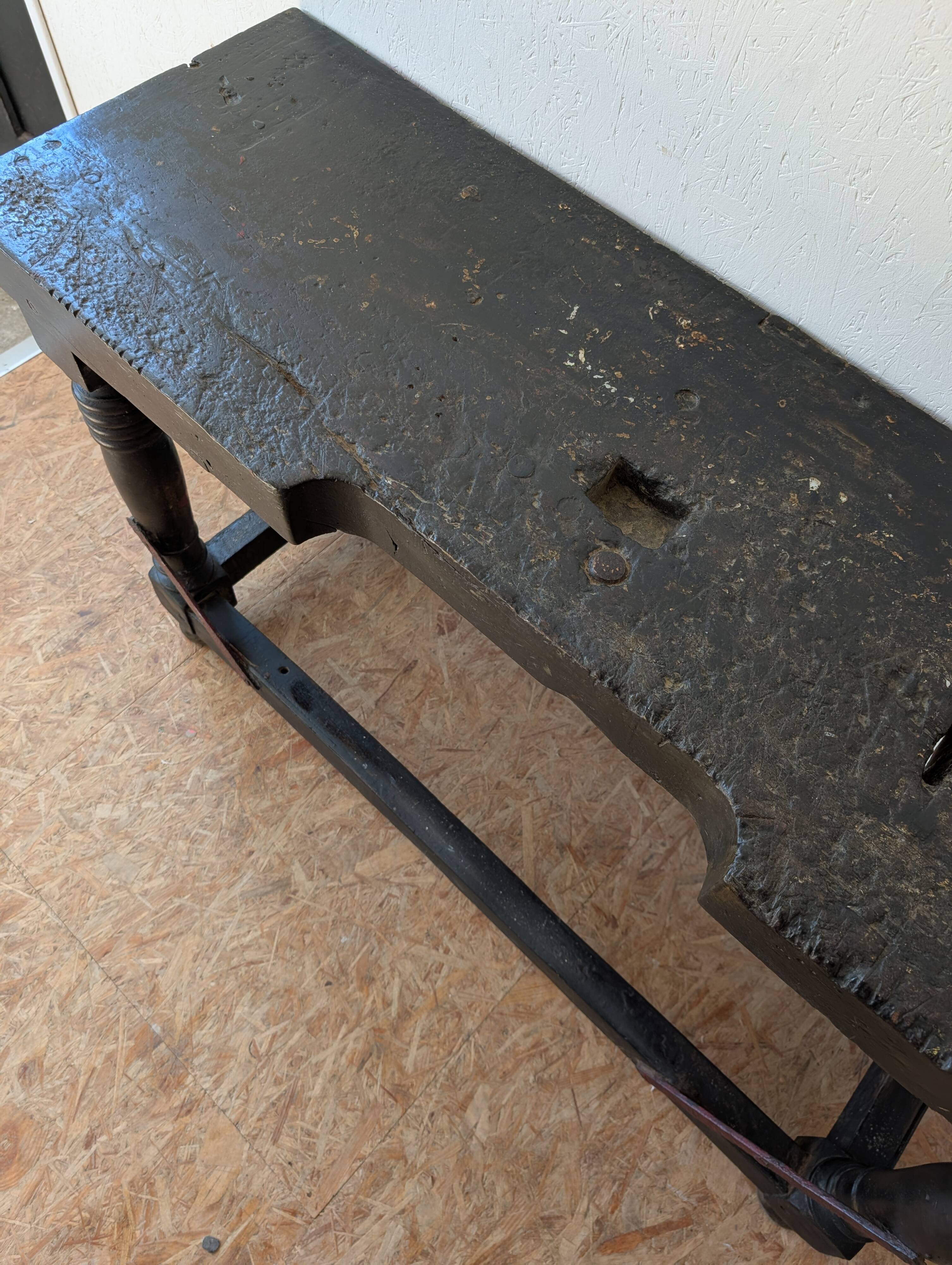 Console / old solid wood jeweler's workbench, turned legs