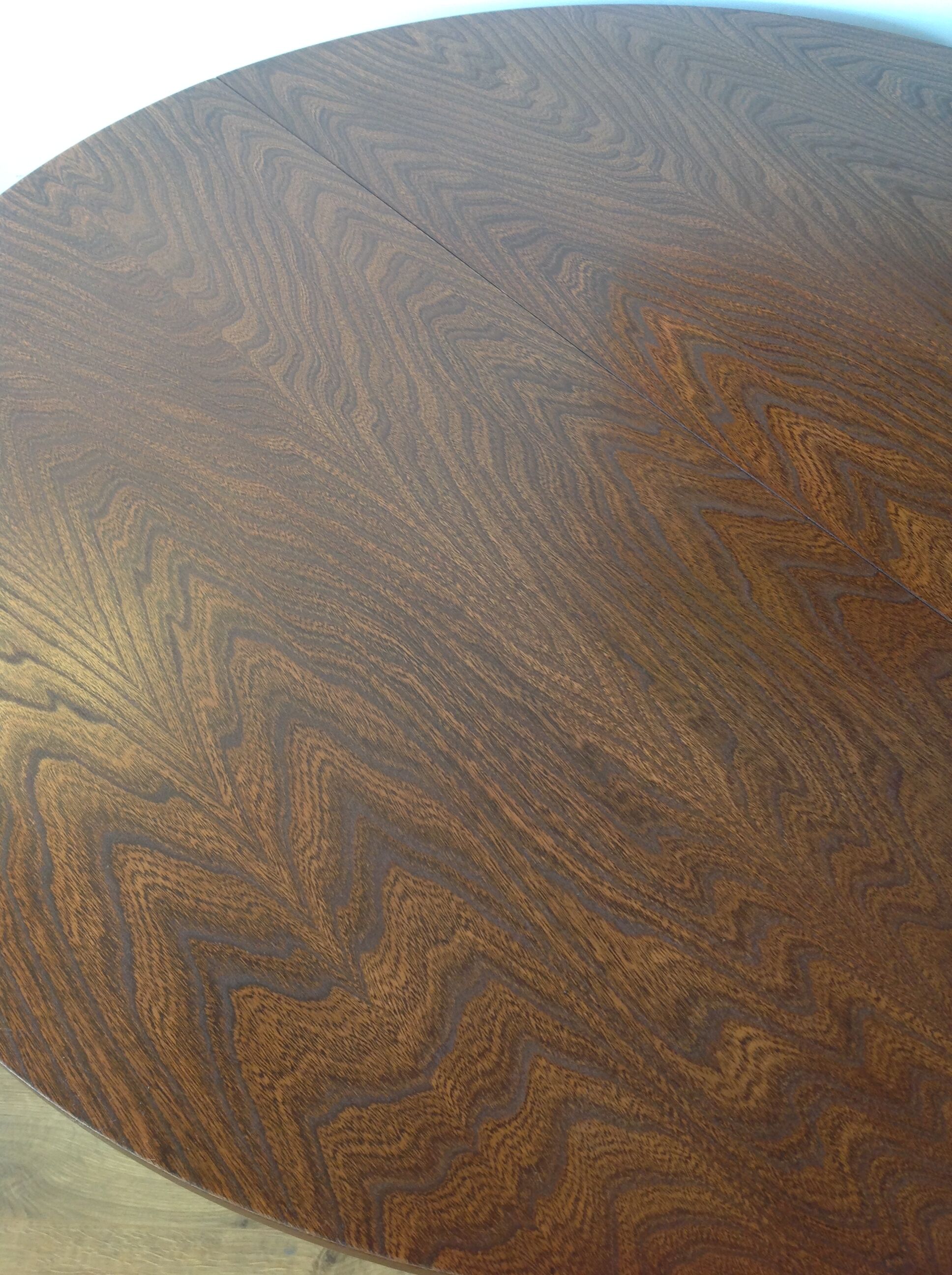 Scandinavian round elm table by Lb