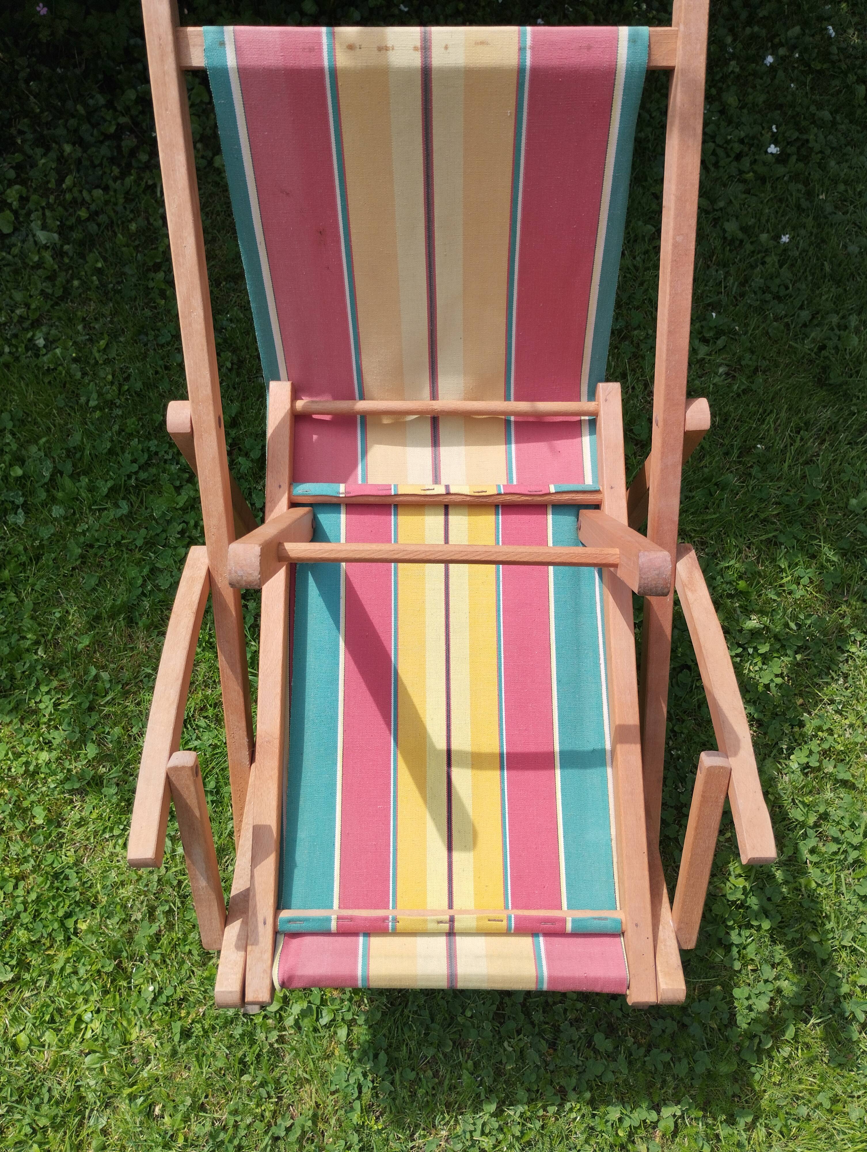 Vintage children's deckchair, sun lounger, striped canvas, 1960-1970.
