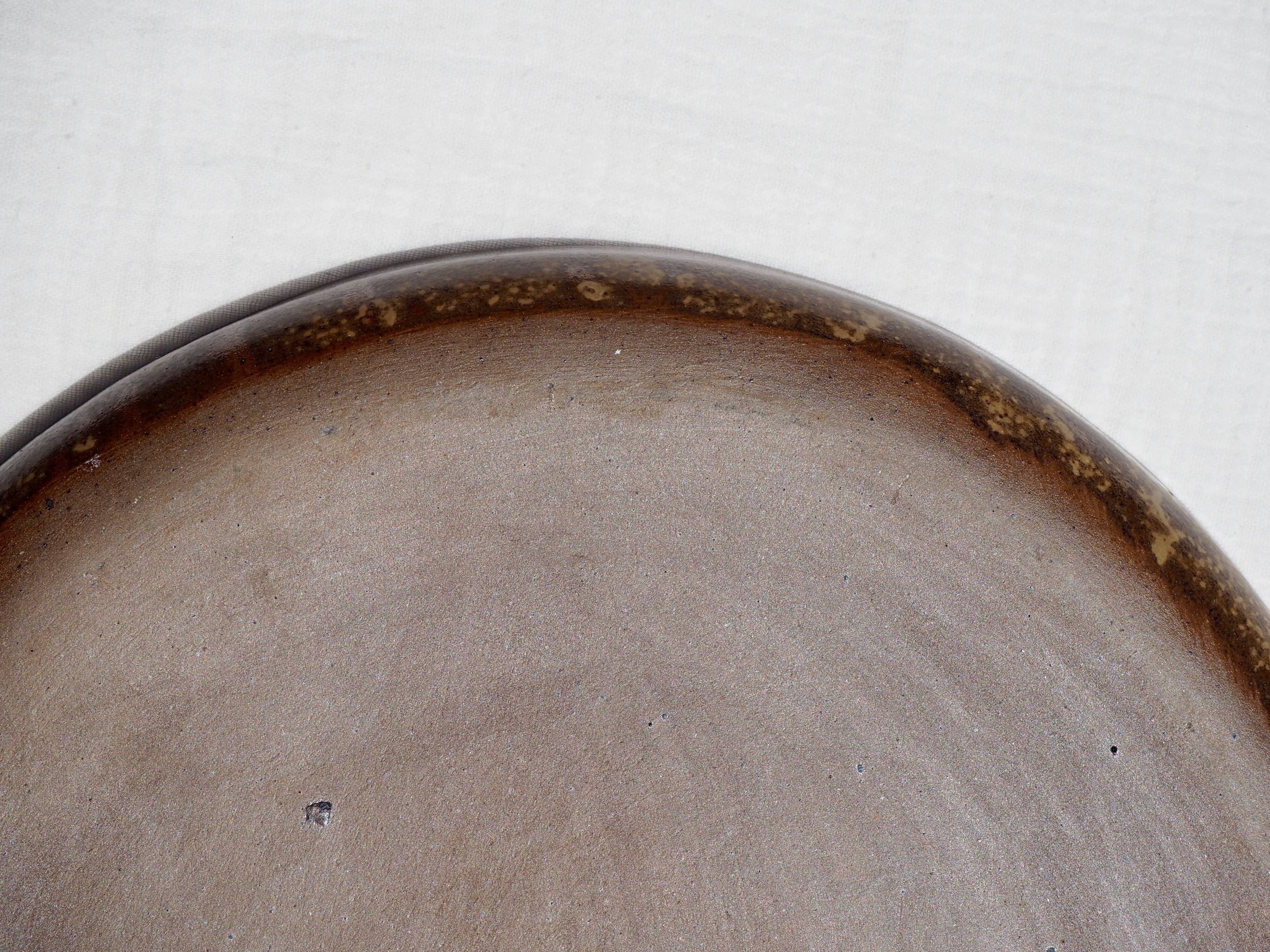 Dish in sandstone XL