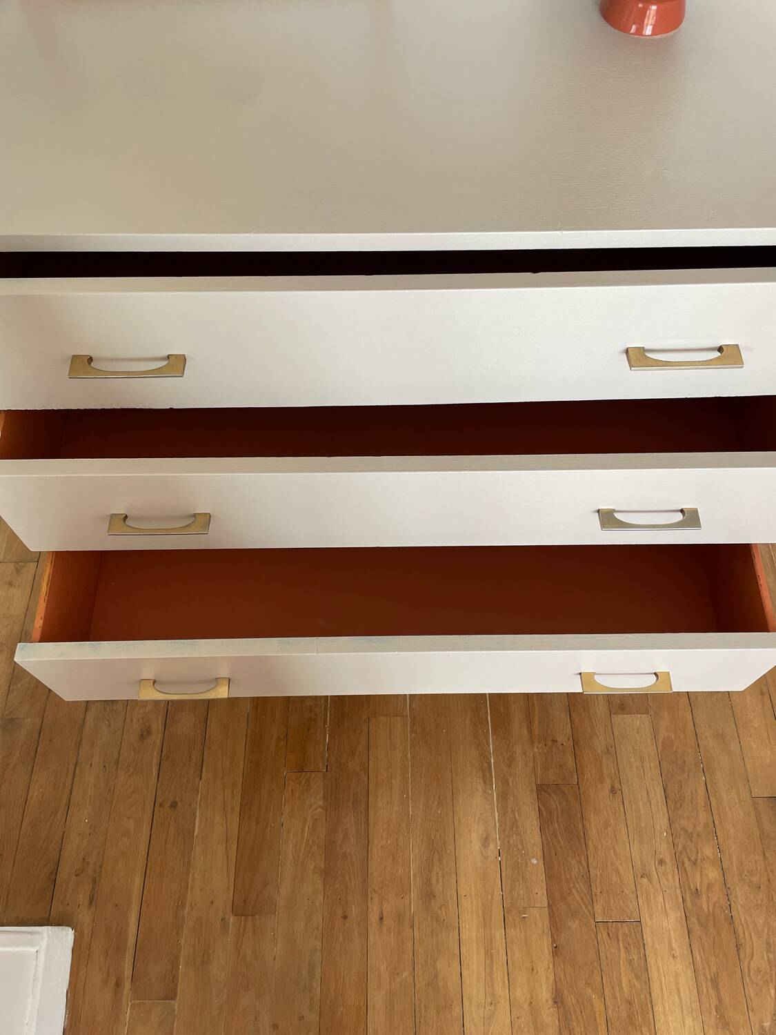 Commode peinte en taupe, 1950