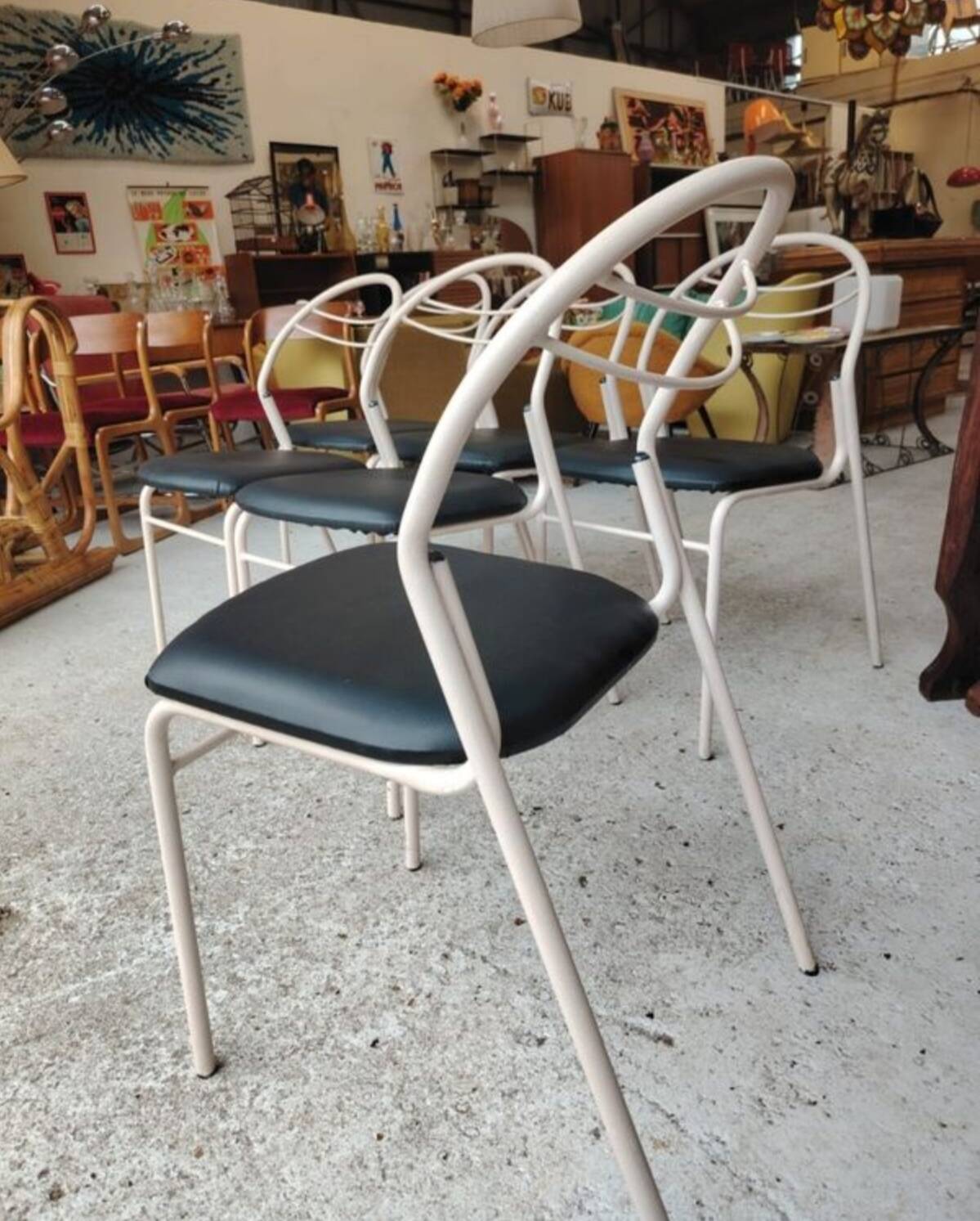 Set of 6 vintage chairs