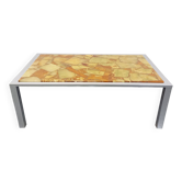 Grande table basse vintage en métal chromé, pierre type onyx jaune et résine des années 70