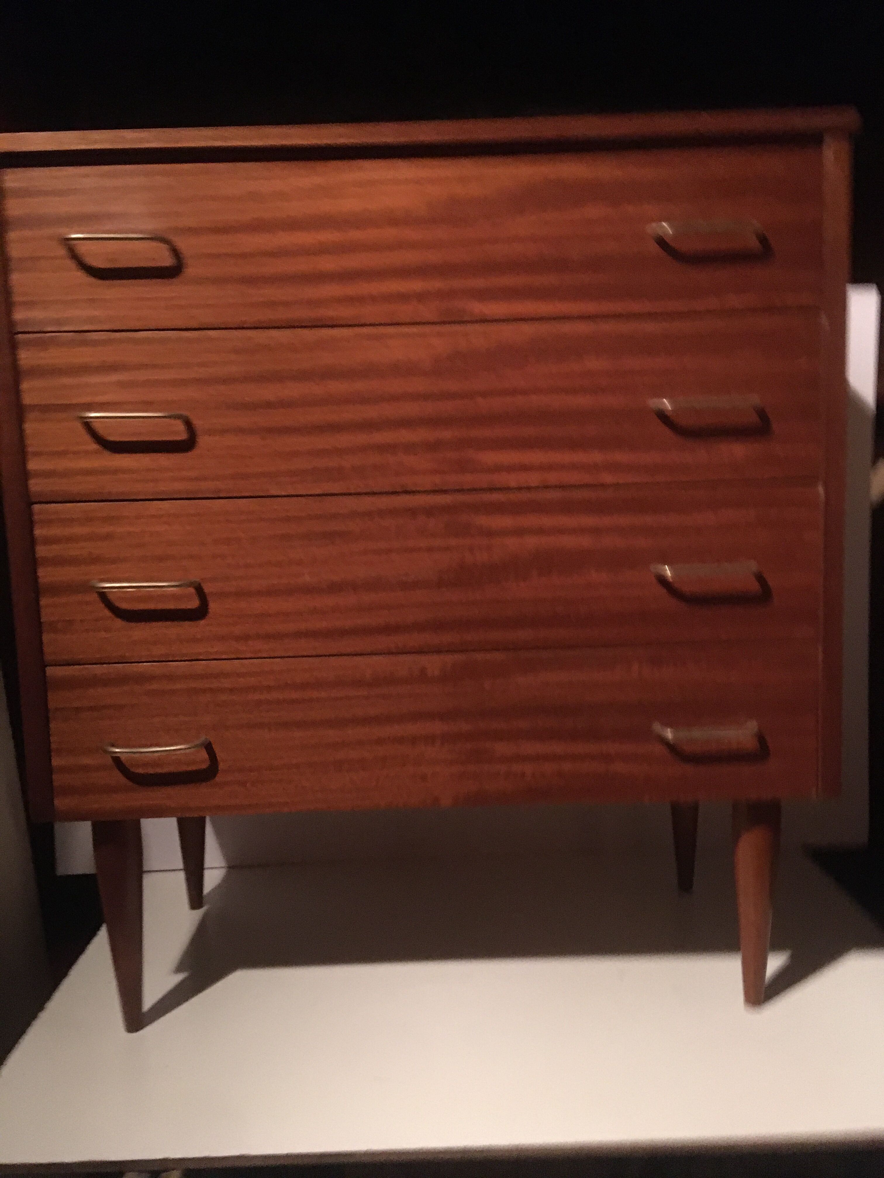 Vintage chest of drawers with spindles feet