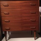 Vintage chest of drawers with spindles feet