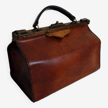 Old leather doctor's bag from the 30s/40s