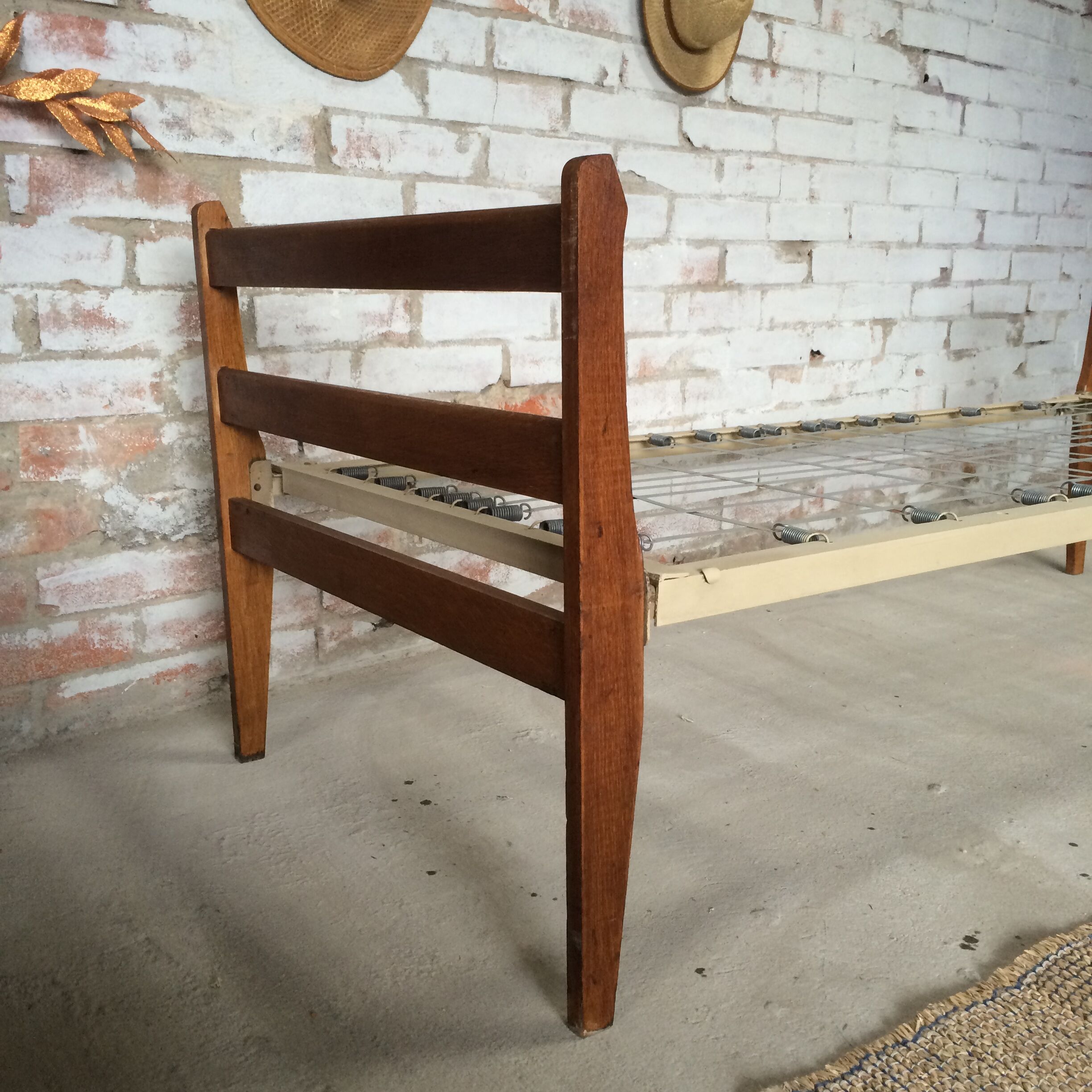 Bed scandinavian vintage compass  wood