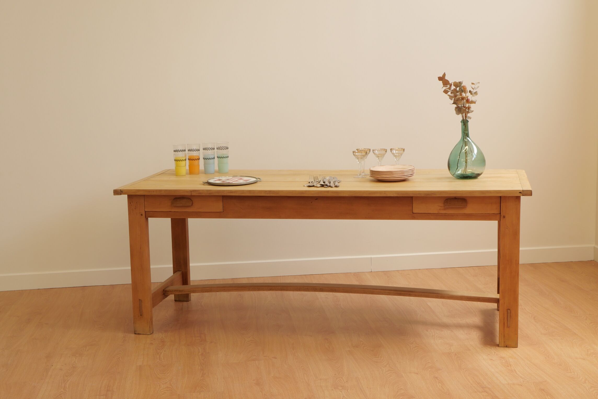 Farm table