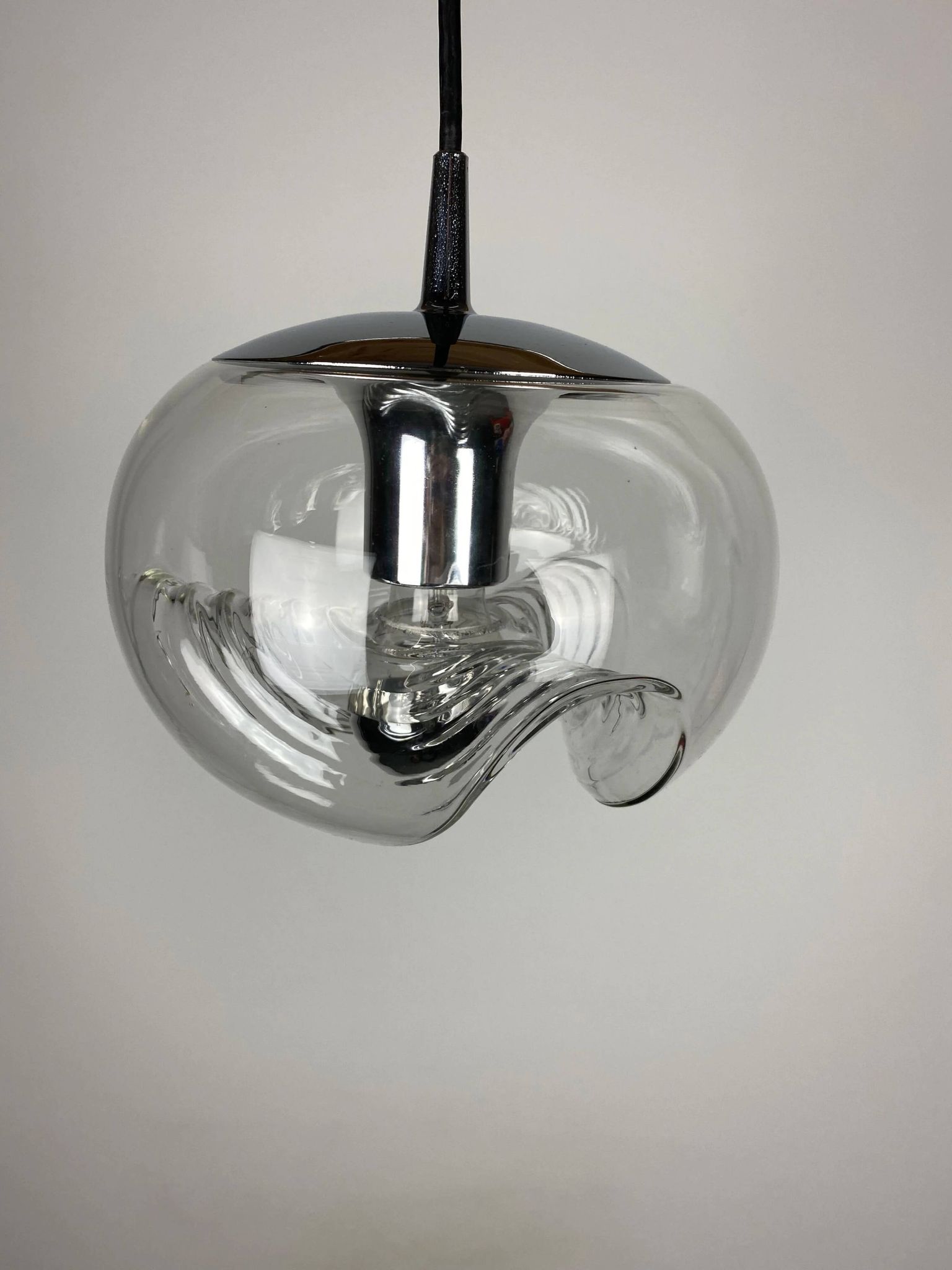 Peill & Putzler Futura suspension in ribbed glass and chrome 1970