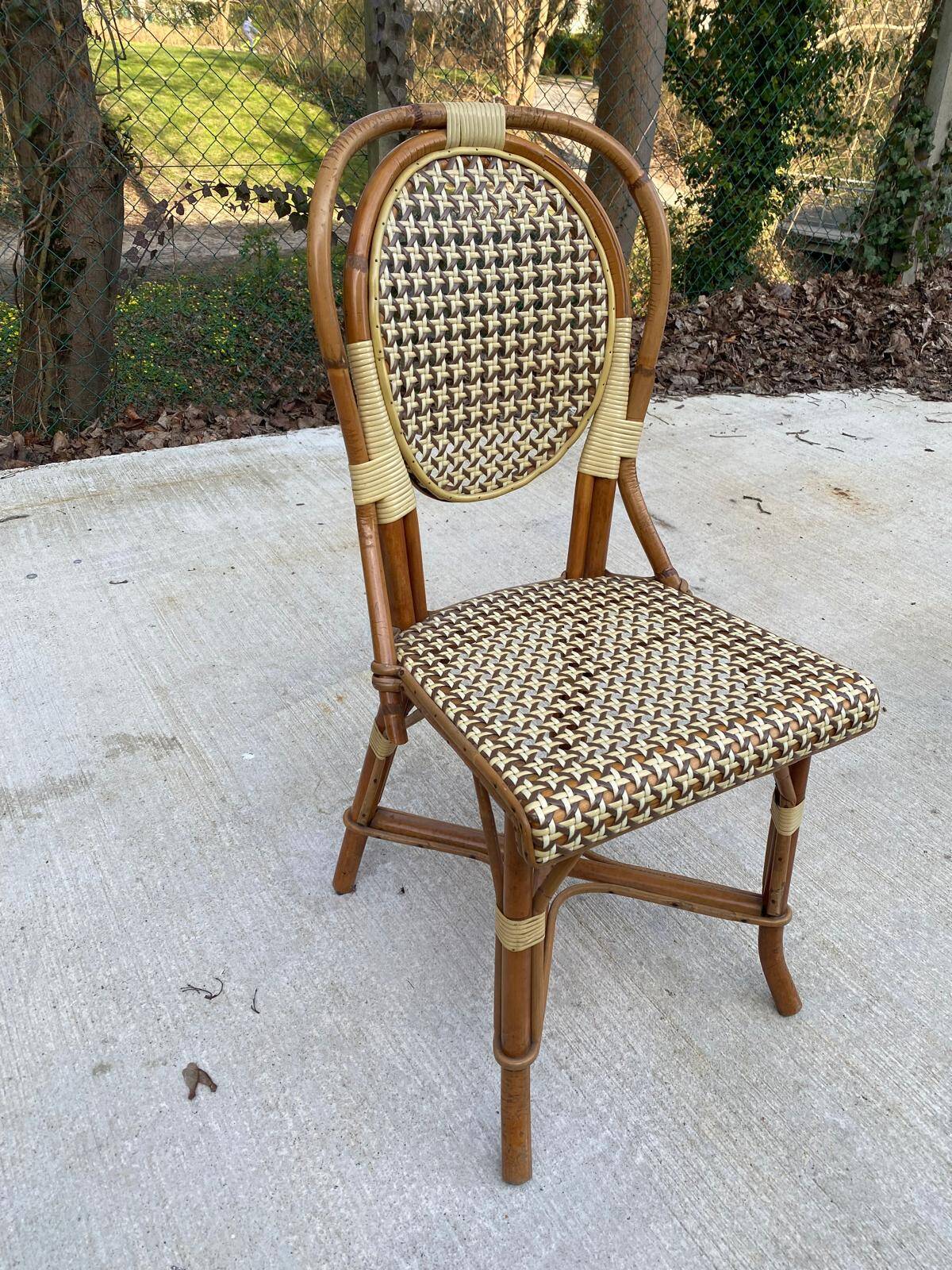 Chaise de bistrot en bois courbé rotin et bambou