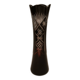 Vase en cristal biseauté bordeaux