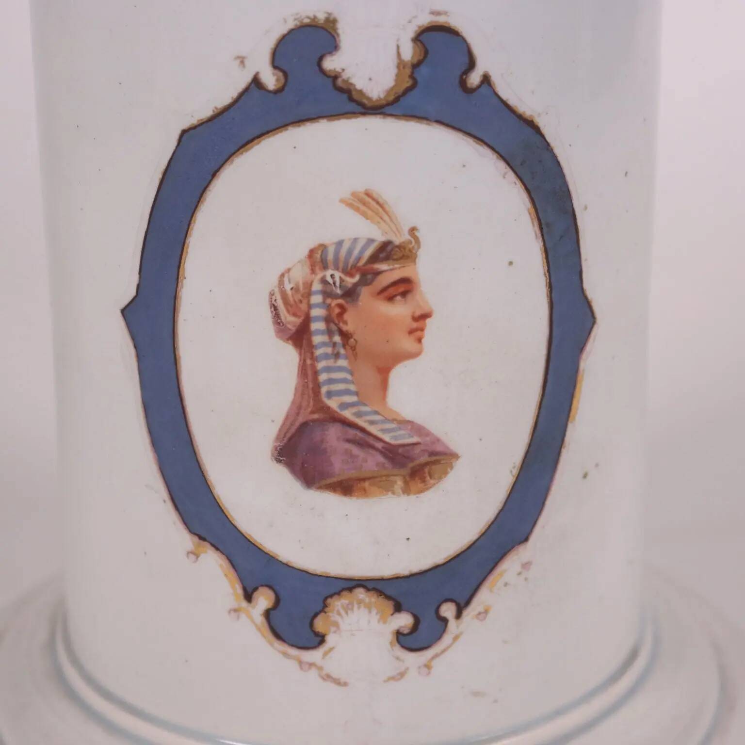 Paire de vases en céramique, Europe XIXe siècle