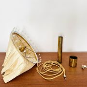 Suspension réglable avec contrepoids par Vereinigte Werkstätten München