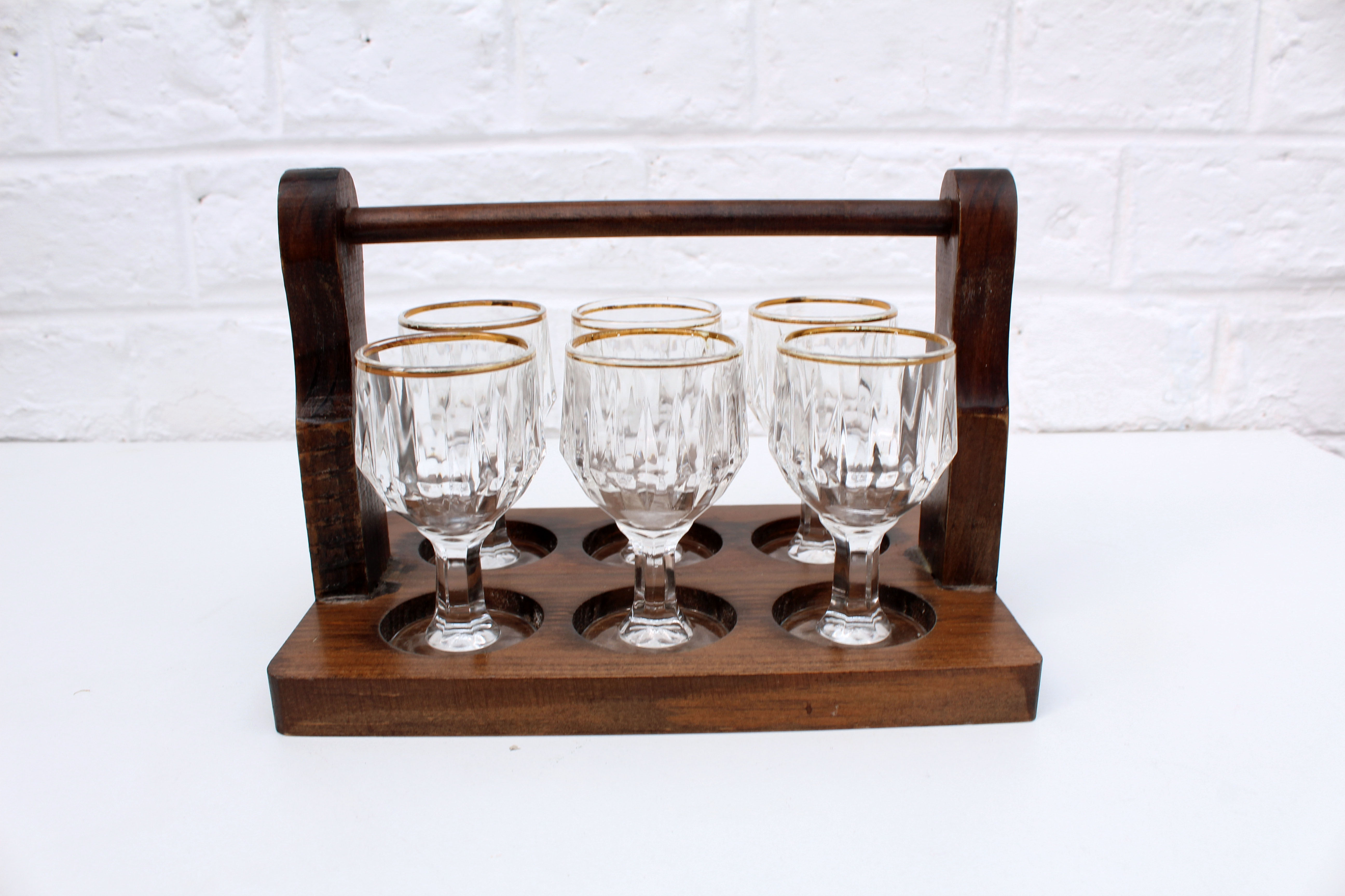 Vintage 6 liquor glasses and wood carrying tray
