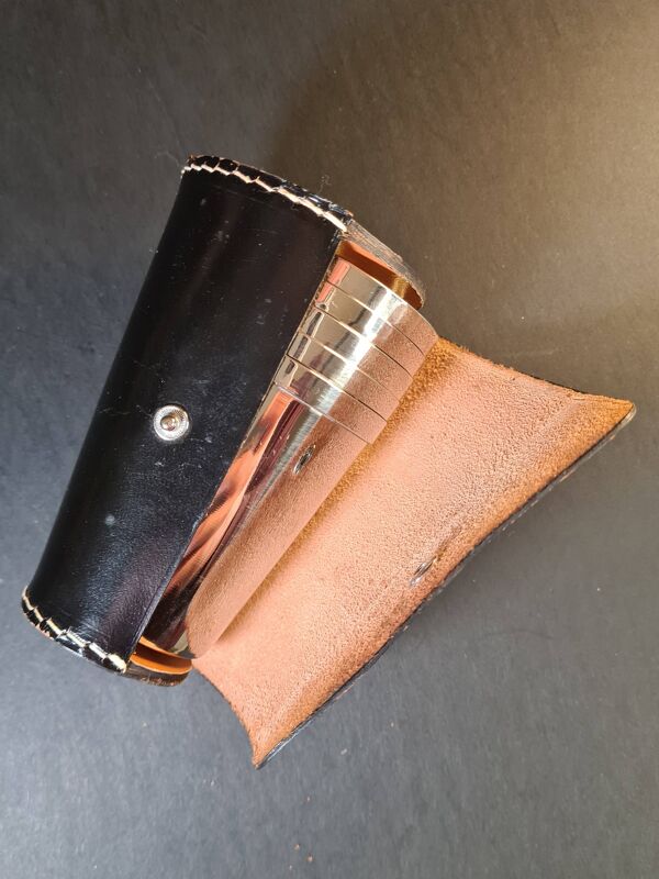 Set de 5 gobelets de chasse – métal argenté & intérieur vermeil, avec étui