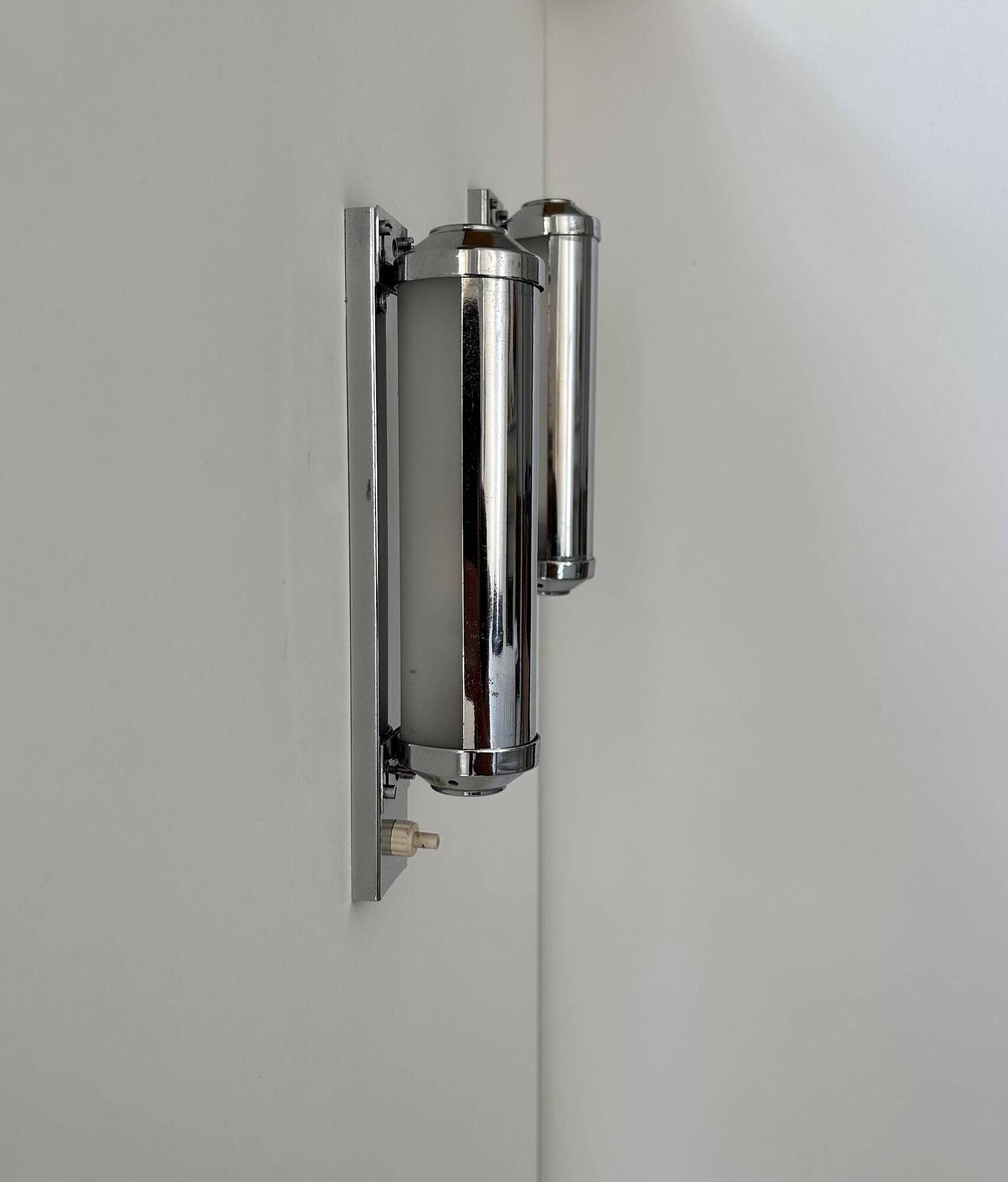 Pair of vintage modernist wall lights, chrome and sandblasted glass, France 1930