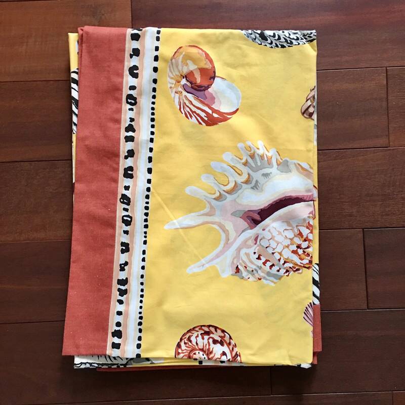 Grey Watkins Seashells Tablecloth 140x190 cm Cotton