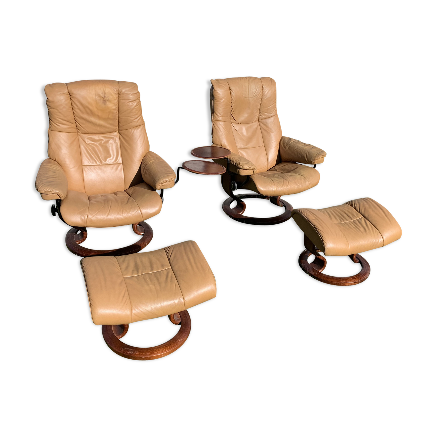 Paire de fauteuils et ottoman cuir marron stressless erkones