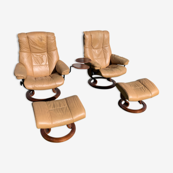 Pair of armchairs and ottoman brown leather stressless erkones