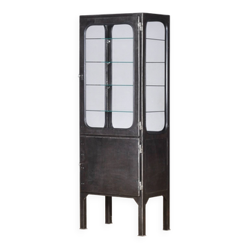 Armoire médicale vintage, années 1970