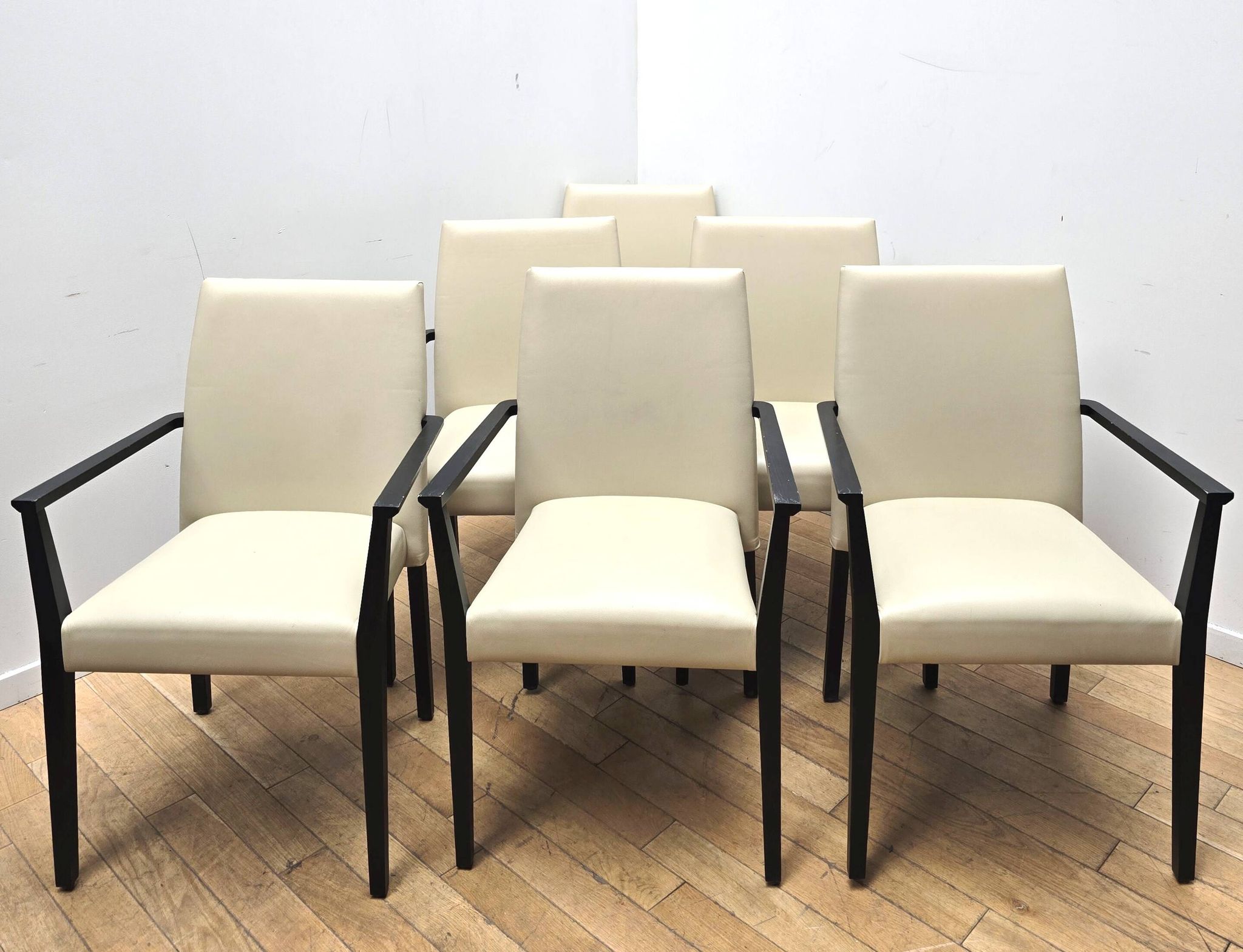 Set of 8 Anna Chairs SO1369, Andreu World