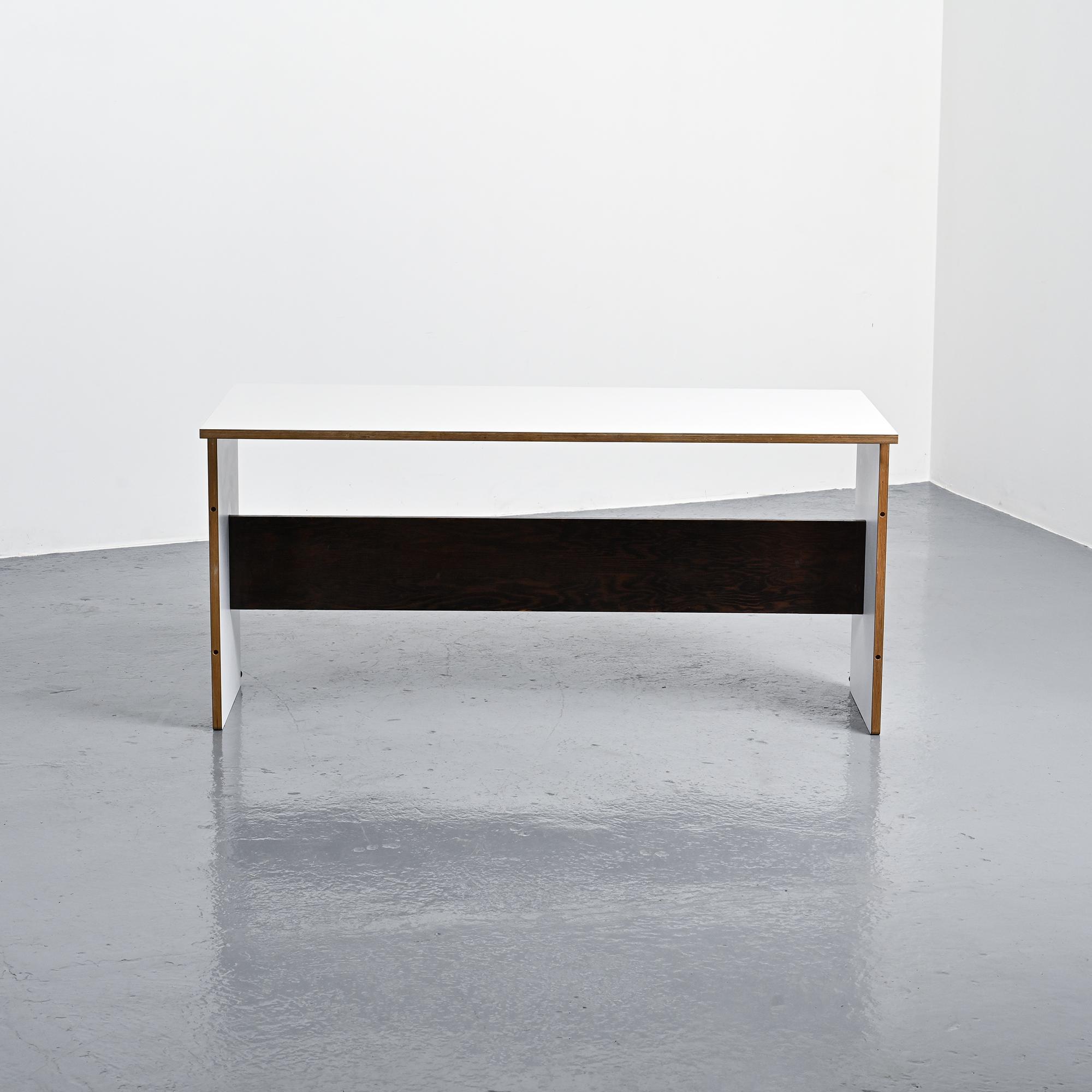 Table modulaire par Pierre Guariche pour la Plagne, circa 1968