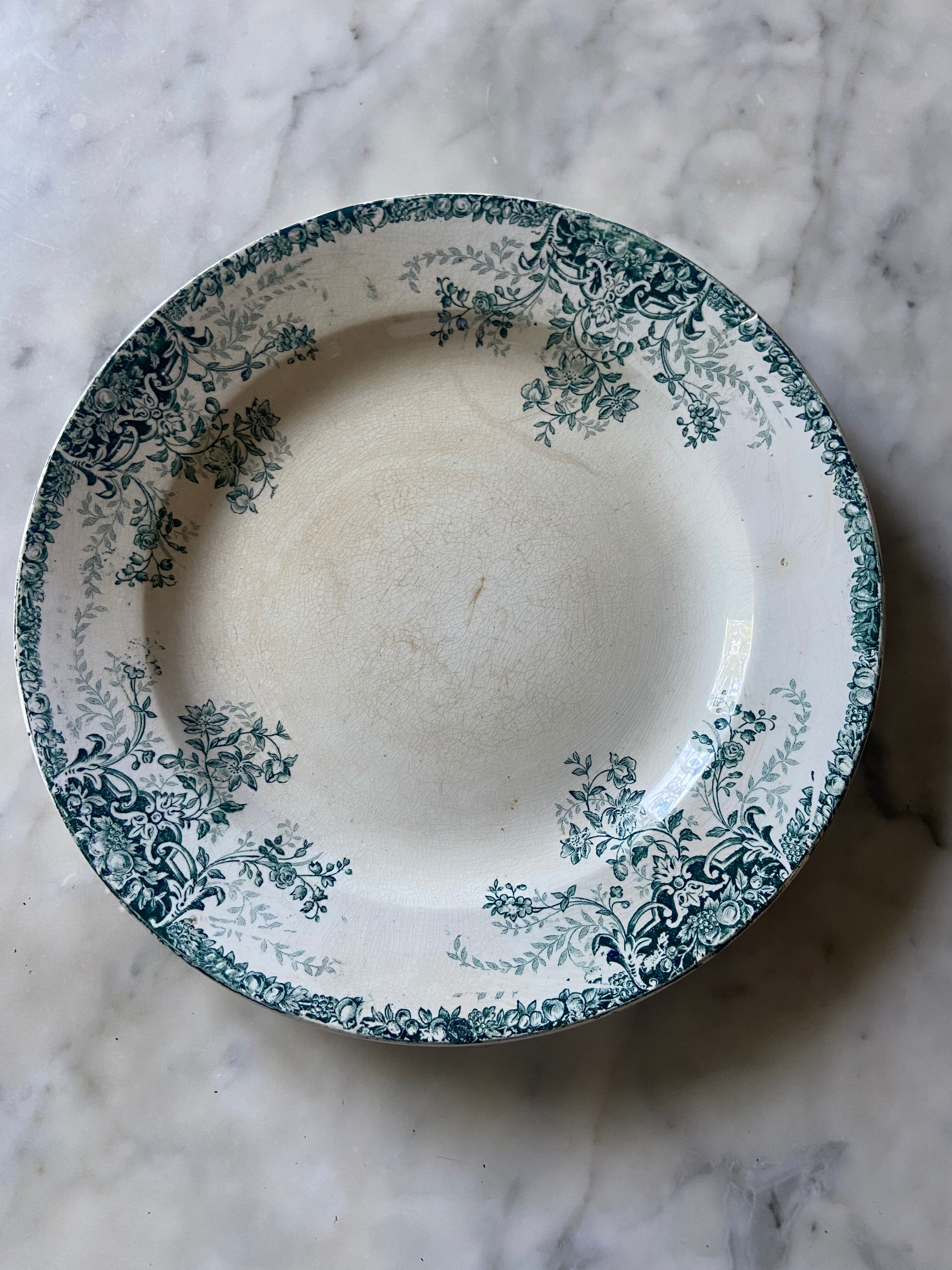 Round serving dishS vintage Amand